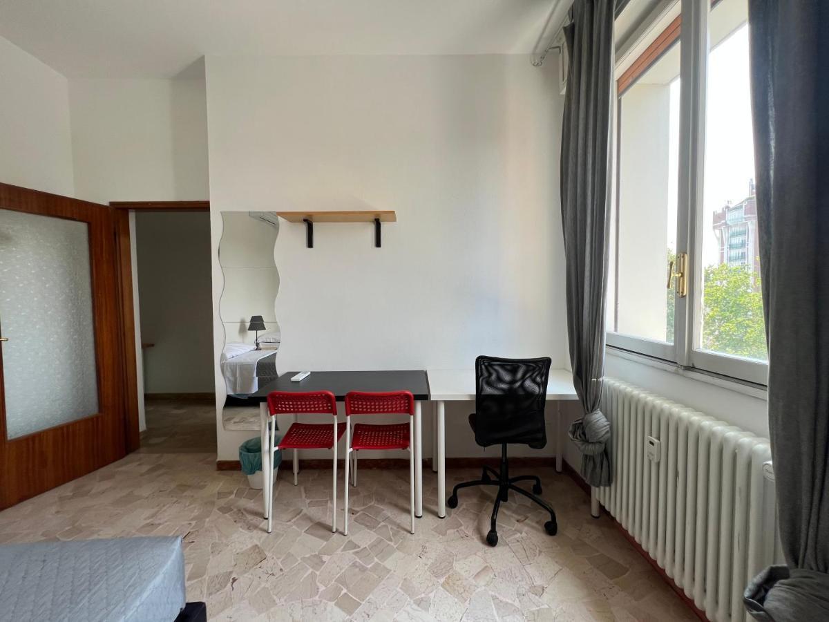Bologna Fiera Fani Apartment Екстериор снимка